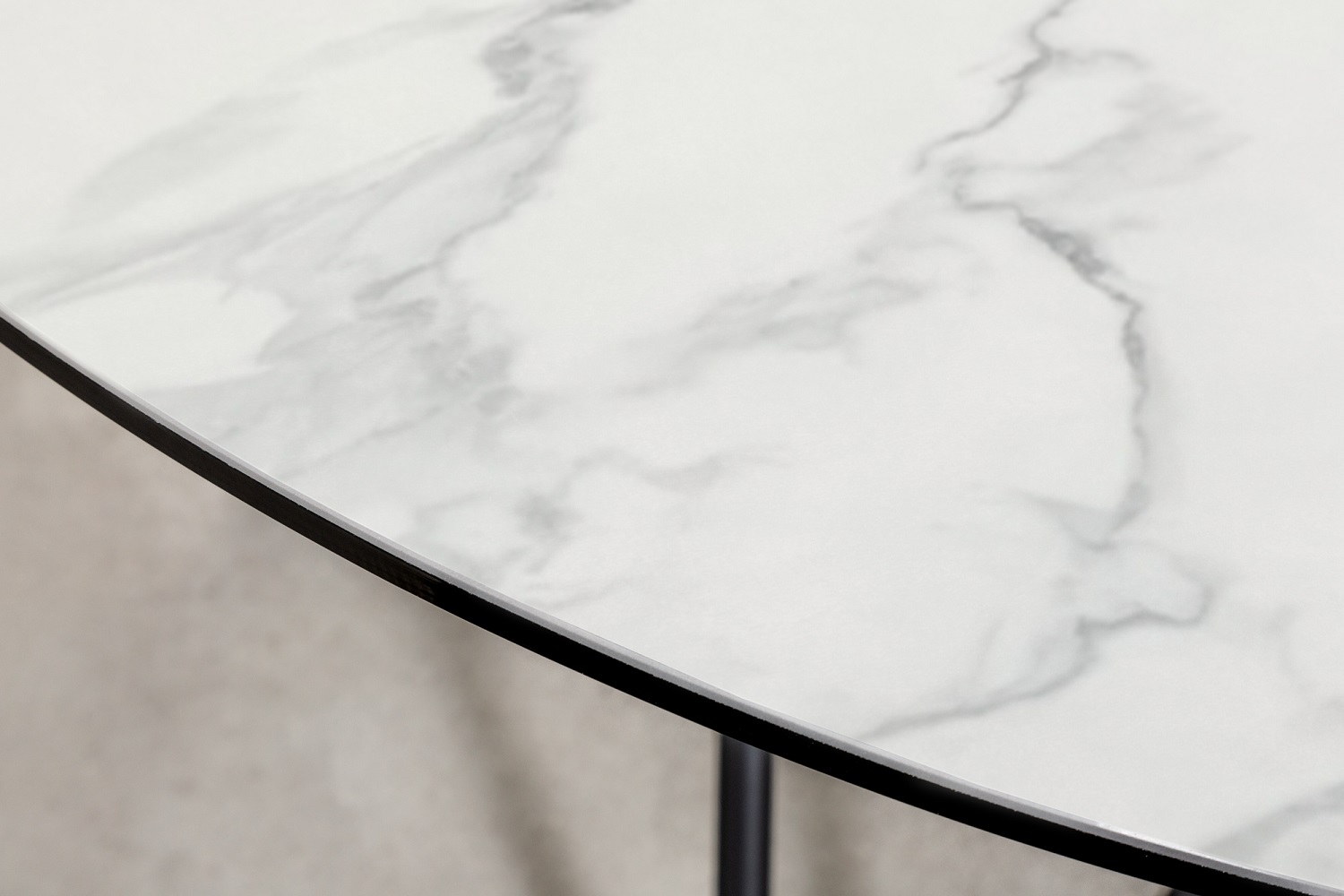Kulatý jídelní stůl Malaika 120 cm bílý - vzor mramor